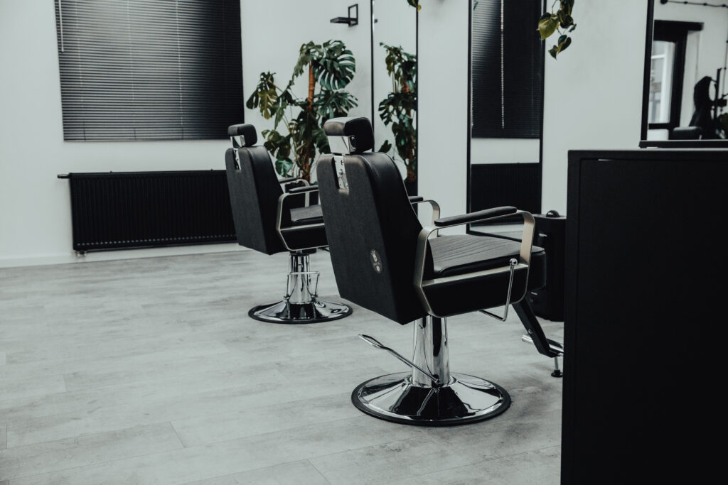 Zdjęcie nowoczesnego wnętrza barbera w Bielsku-Białej.